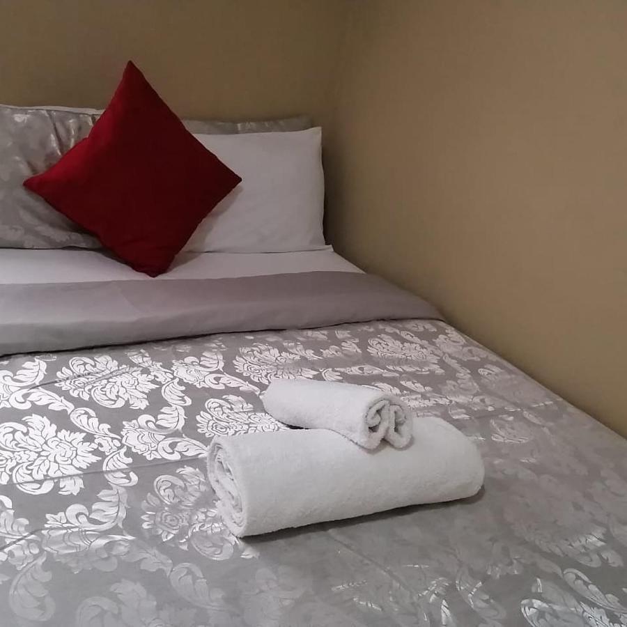 Royal Lodge Witbank Kültér fotó